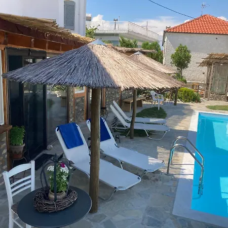 Lofos Kasta Village Evkarpia